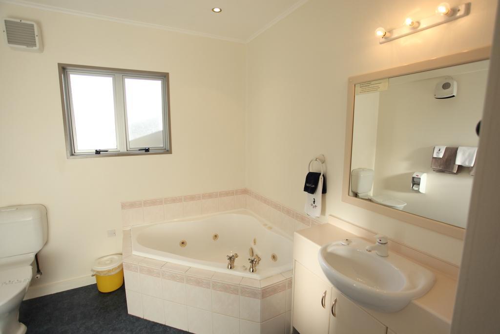 Townhouse Motel Тимару Экстерьер фото